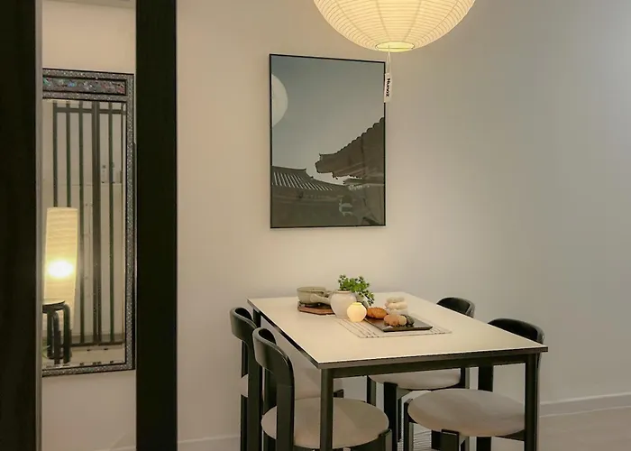 Seongsu#3beds#10min Seongsu Station#2min Walk From Yongdap Station Line2 #local Food Hot Spot#ddp#kspo ソウル特別市