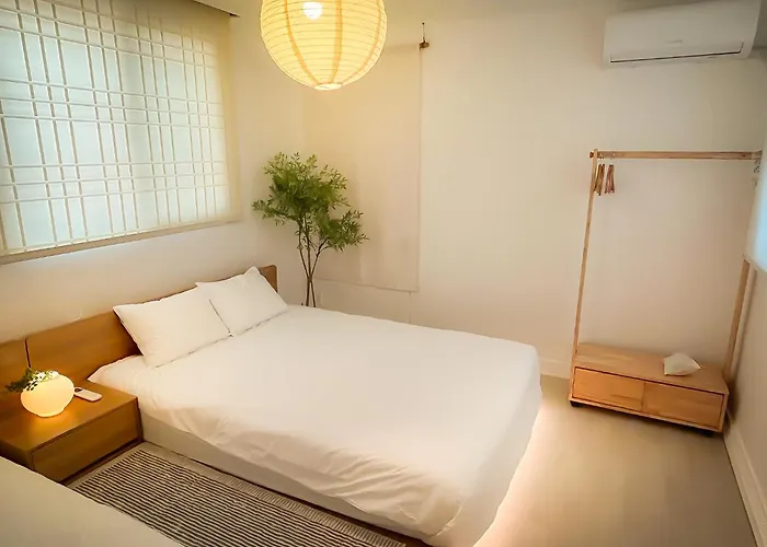 Seongsu#3beds#10min Seongsu Station#2min Walk From Yongdap Station Line2 #local Food Hot Spot#ddp#kspo 3* ソウル特別市