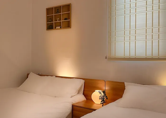 Seongsu#3beds#10min Seongsu Station#2min Walk From Yongdap Station Line2 #local Food Hot Spot#ddp#kspo 3*