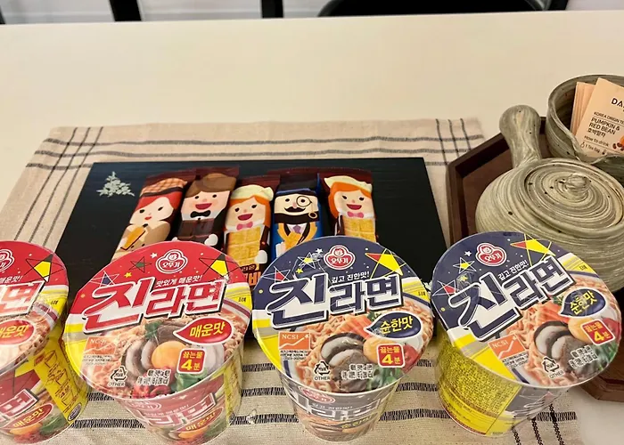 Seongsu#3beds#10min Seongsu Station#2min Walk From Yongdap Station Line2 #local Food Hot Spot#ddp#kspo